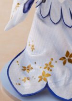 Figurka Is It Wrong to Try to Pick Up Girls in a Dungeon? PVC Figurka Statuetka 1/7 Hestia Shiromuku 28 cm