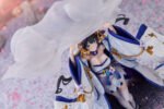 Figurka Is It Wrong to Try to Pick Up Girls in a Dungeon? PVC Figurka Statuetka 1/7 Hestia Shiromuku 28 cm