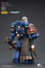 Figurka 1/18 Ultramarines Honour Guard Chapter Champion 12 cm