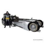 Figurka DC Multiverse White Knight Batmobile (Gold Label) 18 cm