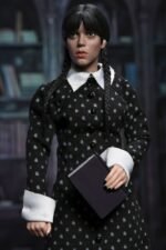 Wednesday Action Figurka Wednesday (Classic Dress) 20 cm