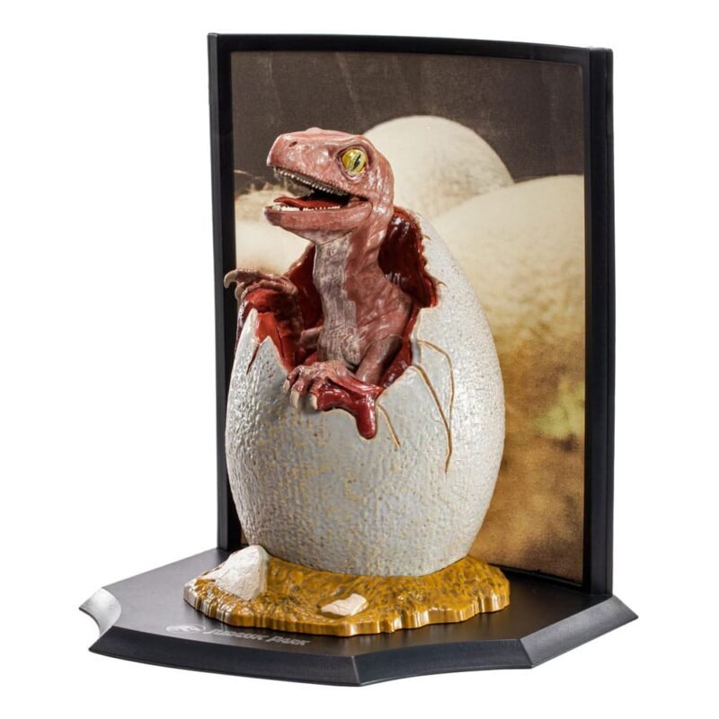 Figurka Jurassic Park Toyllectible Treasure Raptor Egg Life Finds A Way 12 cm
