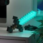 Zabawka Minecraft Light Diamond Sword 40 cm