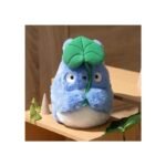My Neighbor Totoro Nakayoshi Maskotka Pluszak Medium Totoro with leaf 20 cm