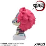 Figurka PVC Demon Slayer: Kimetsu no Yaiba Akaza (ze strefą prezentową) 11 cm