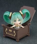 Figurka Hatsune Miku Symphony 5th Anniversary 10 cm