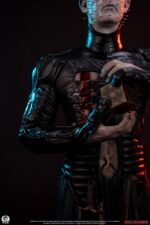 x_pcspcshrpin13_c Figurka Hellraiser Pinhead 79 cm